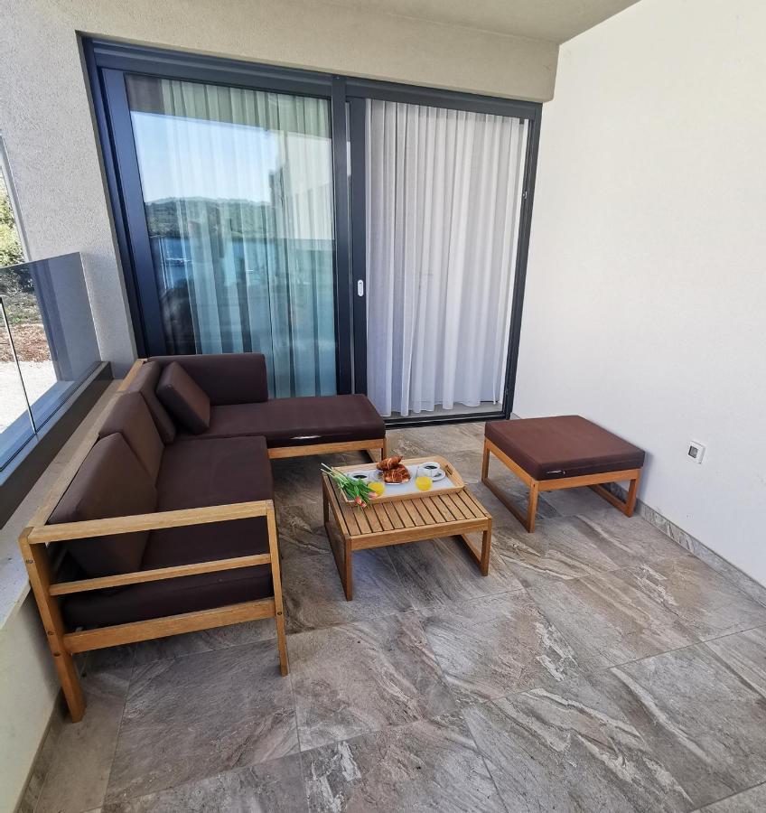 Black Pearl - Luxury Seaside App With Pool & Bbq, Istra Banjole Zewnętrze zdjęcie