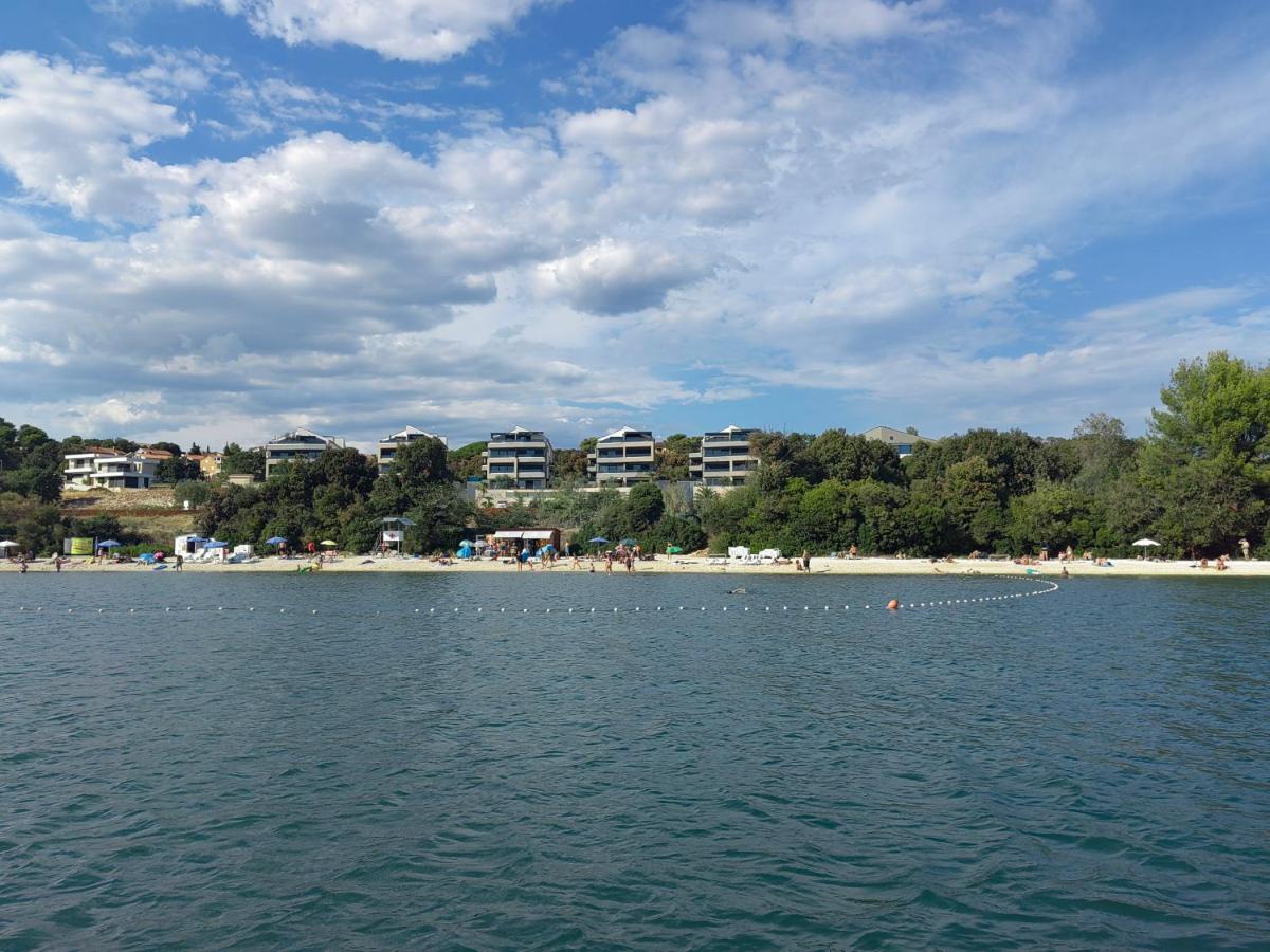 Black Pearl - Luxury Seaside App With Pool & Bbq, Istra Banjole Zewnętrze zdjęcie